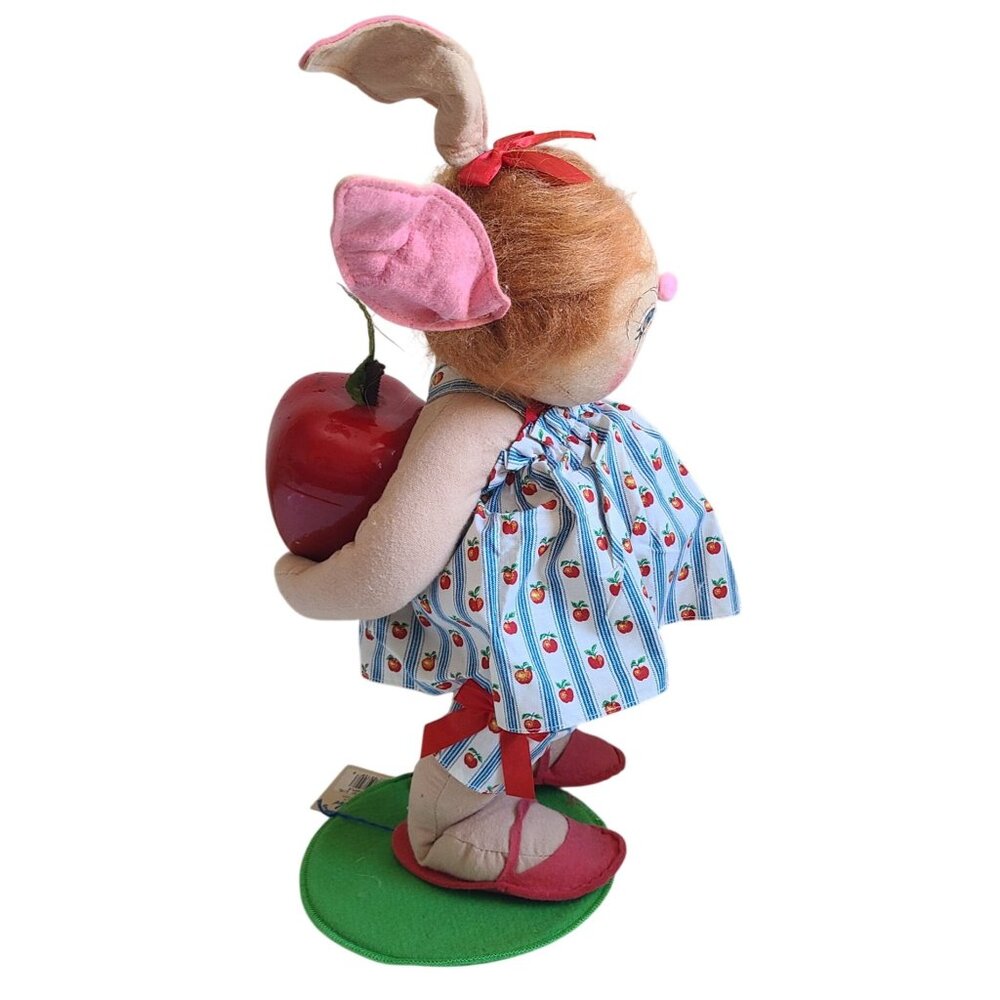 Annalee Mobilitee Country Girl Bunny Holding Apple Vintage 1995 Dolls 18" - Picture 6 of 13